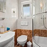 3 Bedroom Gorgeous In Medulin