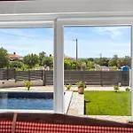 3 Bedroom Gorgeous In Medulin
