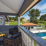 3 Bedroom Gorgeous In *