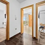 3 Bedroom Cozy In Apartamento *