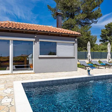 Daire 3 Bedroom Gorgeous In Medulin
