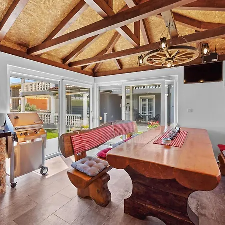3 Bedroom Gorgeous In