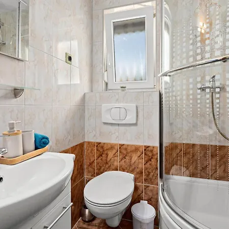 3 Bedroom Gorgeous In Medulin