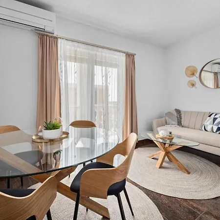 Apartamento 3 Bedroom Gorgeous In