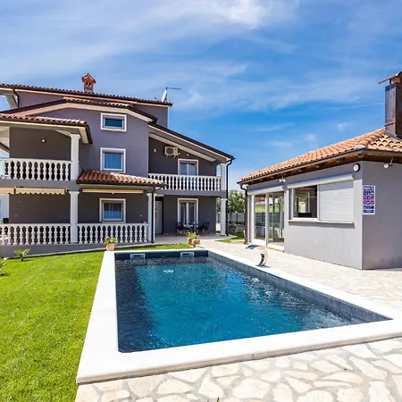 3 Bedroom Gorgeous In