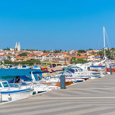 Apartman 3 Bedroom Gorgeous In Medulin